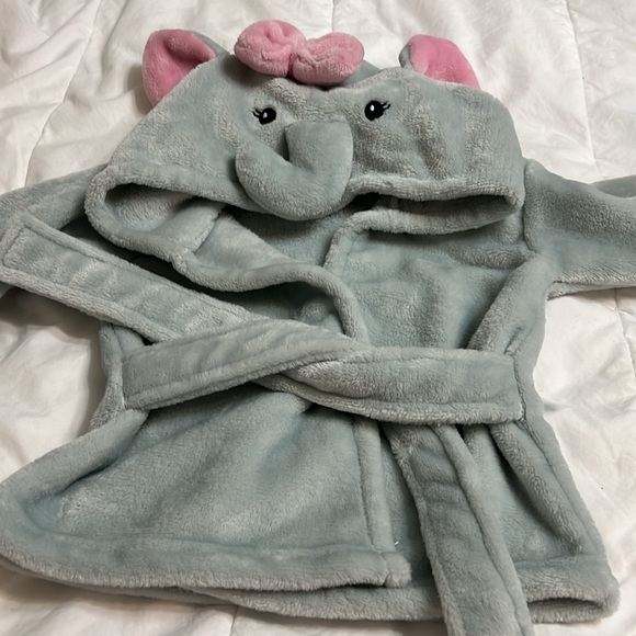 Mr. Pen baby robe. - Picture 3 of 10